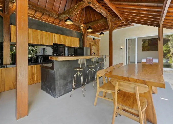 Villa New 4 Bedroom Surrounded By Jungle And Ricefields