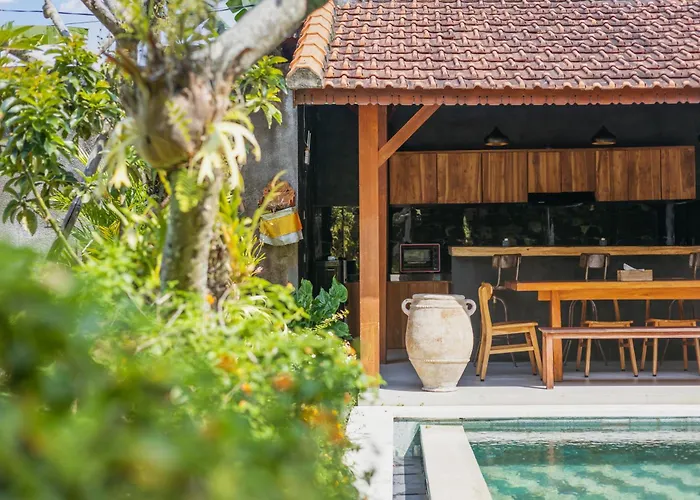 New 4 Bedroom Surrounded By Jungle And Ricefields Villa