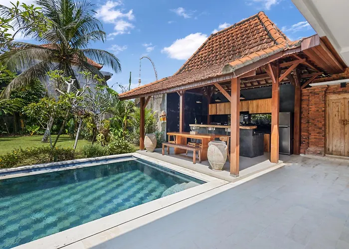 Villa New 4 Bedroom Surrounded By Jungle And Ricefields